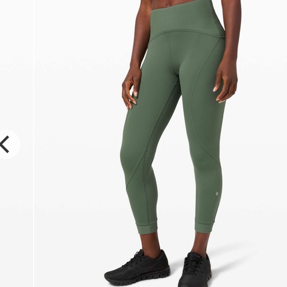 *SOLD* LULULEMON BRAND NEW crop legging - Picture 3 of 7